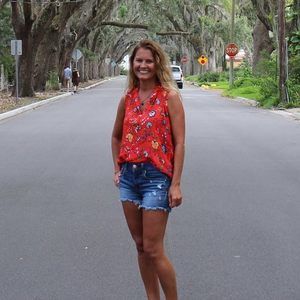 Meet your Posher, Liza